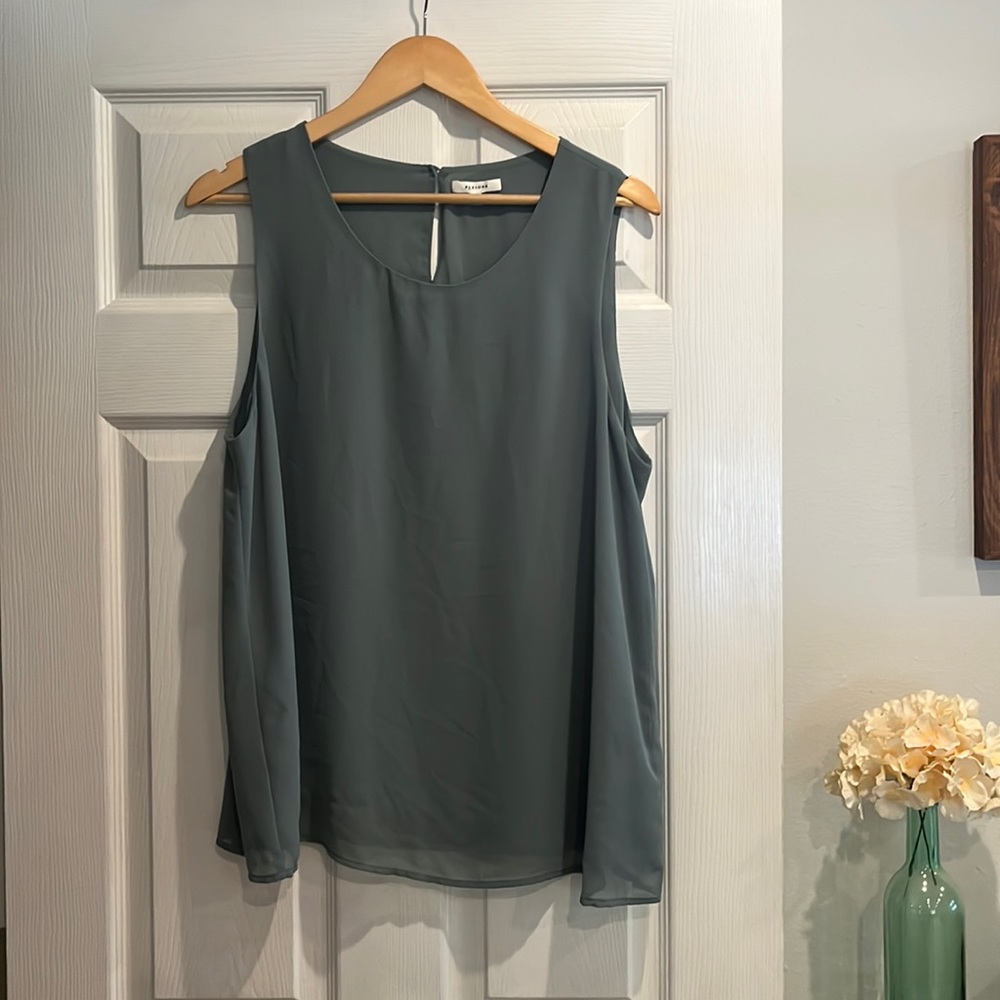 Pleione women’s sleeveless blouse Size XL